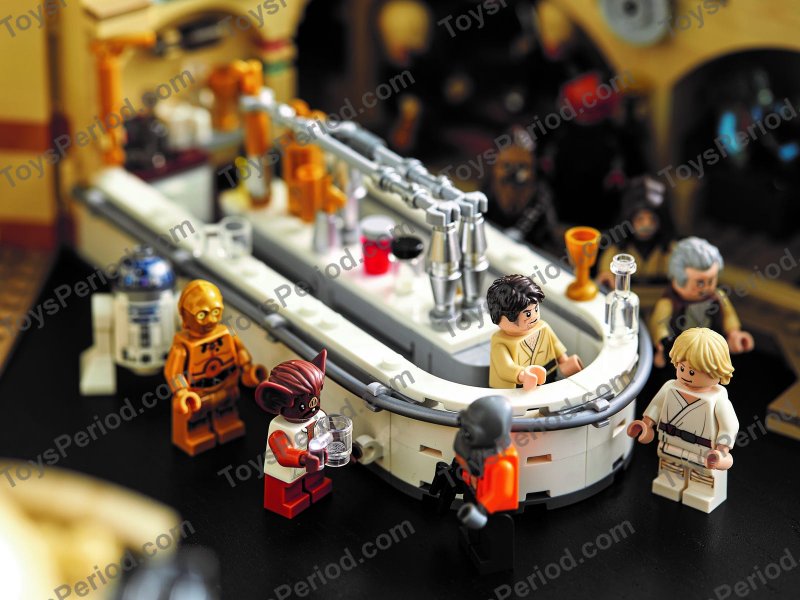 LEGO® Star Wars parts review: 75290 Mos Eisley Cantina